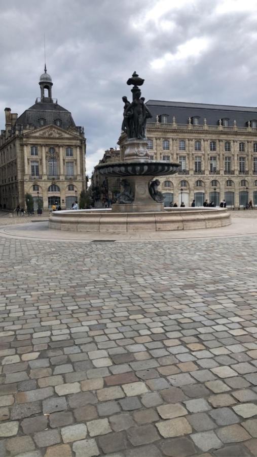 Chambre Chez L'Habitant Cenon Exteriör bild